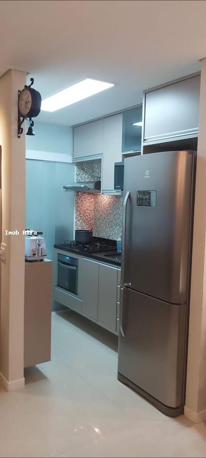 Apartamento à venda com 2 quartos, 60m² - Foto 4