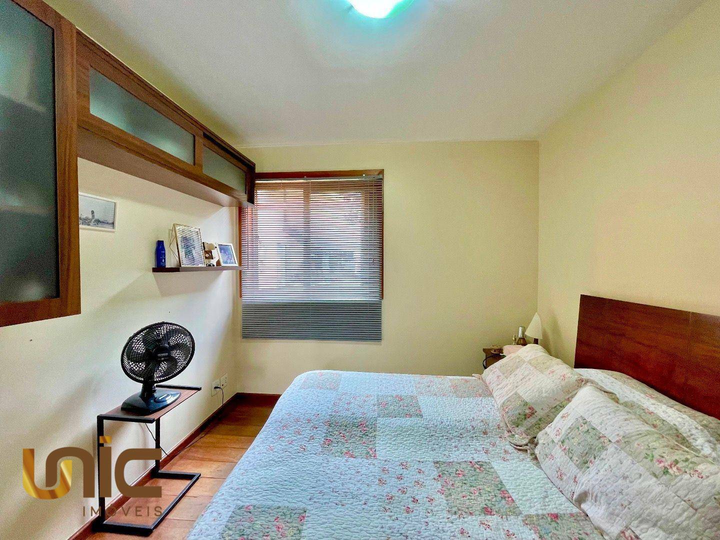 Casa à venda com 4 quartos, 220m² - Foto 31