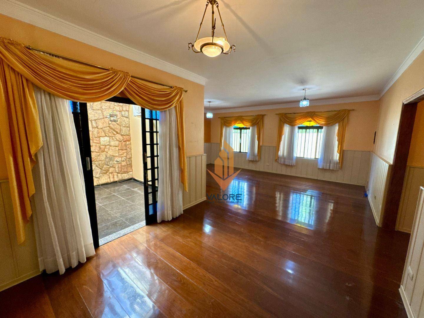 Casa à venda com 4 quartos, 328m² - Foto 17