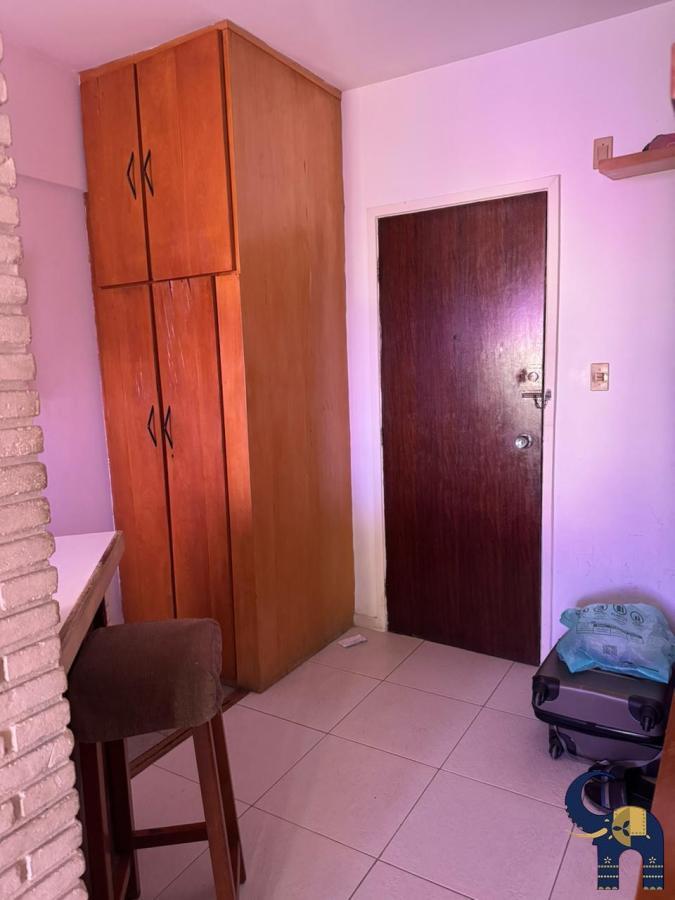 Apartamento à venda com 1 quarto, 61m² - Foto 13