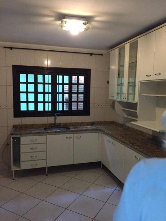 Casa à venda com 3 quartos, 140m² - Foto 1