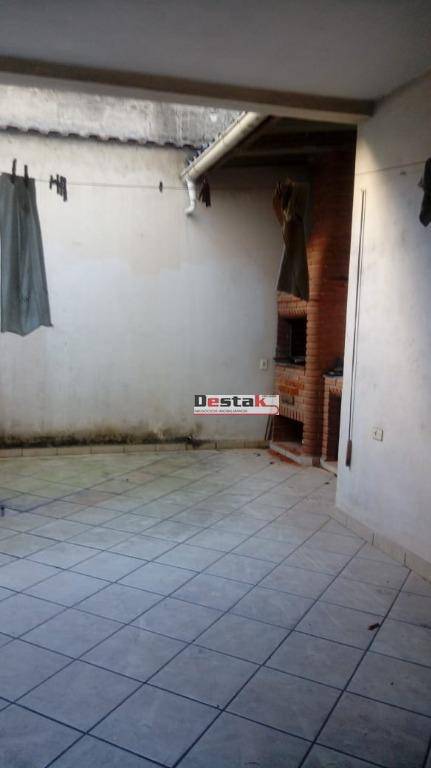 Sobrado à venda com 3 quartos, 240m² - Foto 6