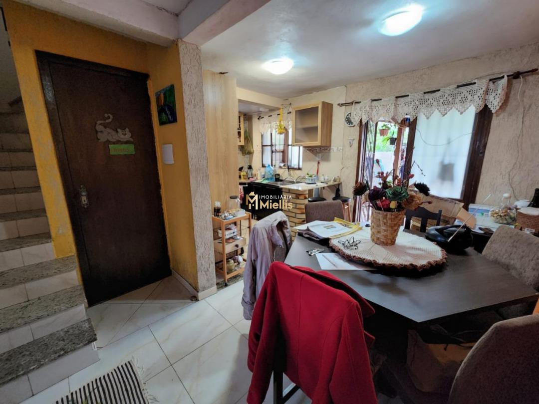 Casa à venda com 2 quartos, 48m² - Foto 5