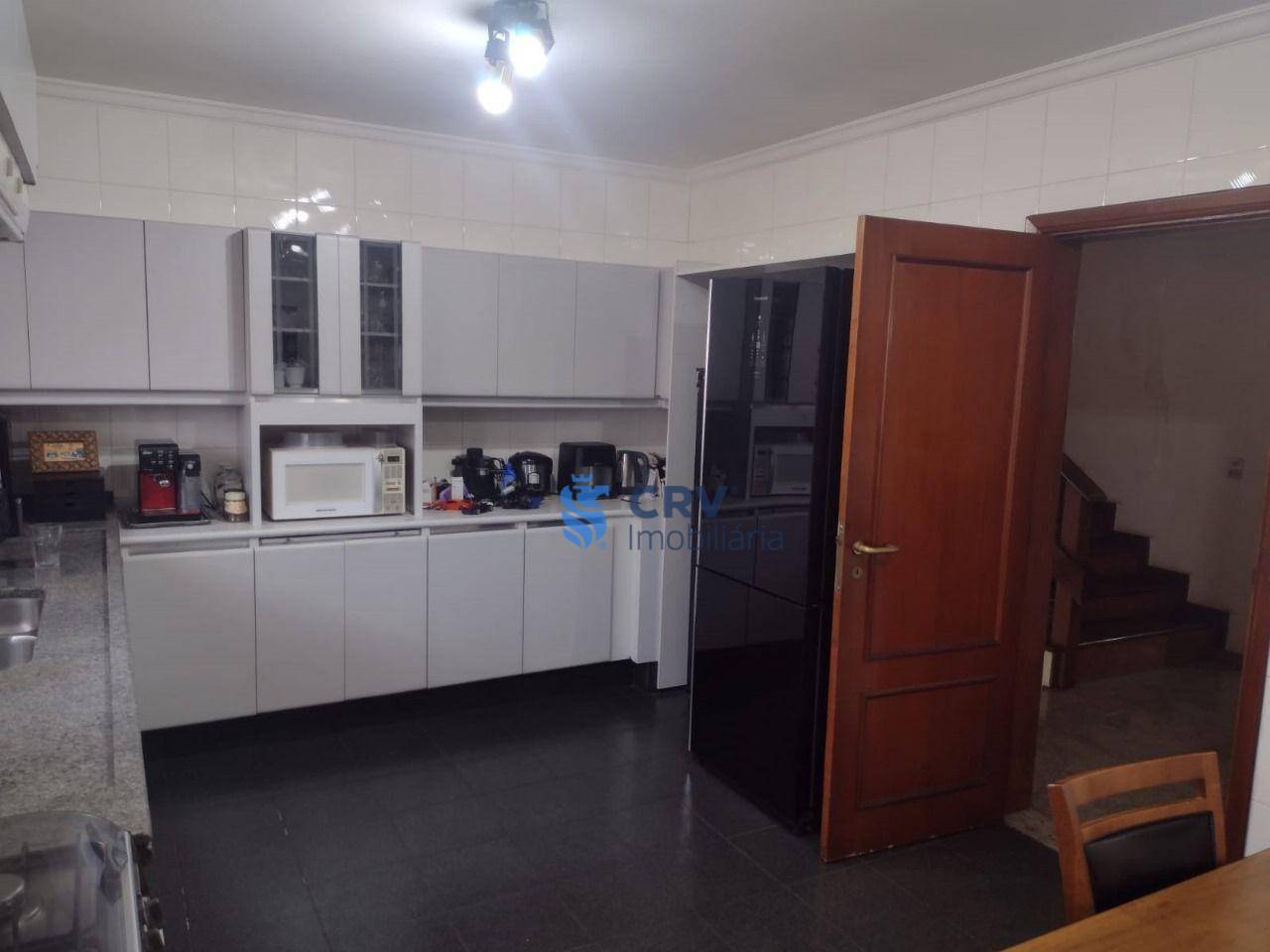 Casa à venda com 4 quartos, 385m² - Foto 7