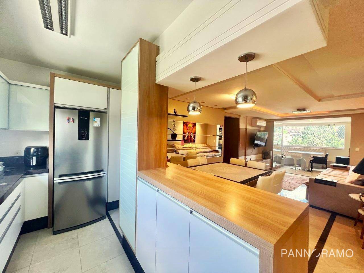 Apartamento à venda com 3 quartos, 97m² - Foto 1