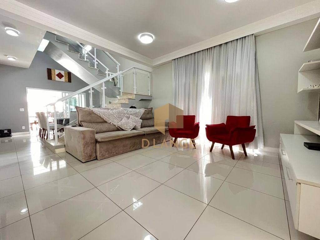 Casa de Condomínio à venda com 3 quartos, 280m² - Foto 4