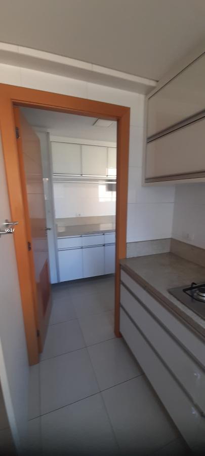 Apartamento à venda com 3 quartos, 122m² - Foto 32