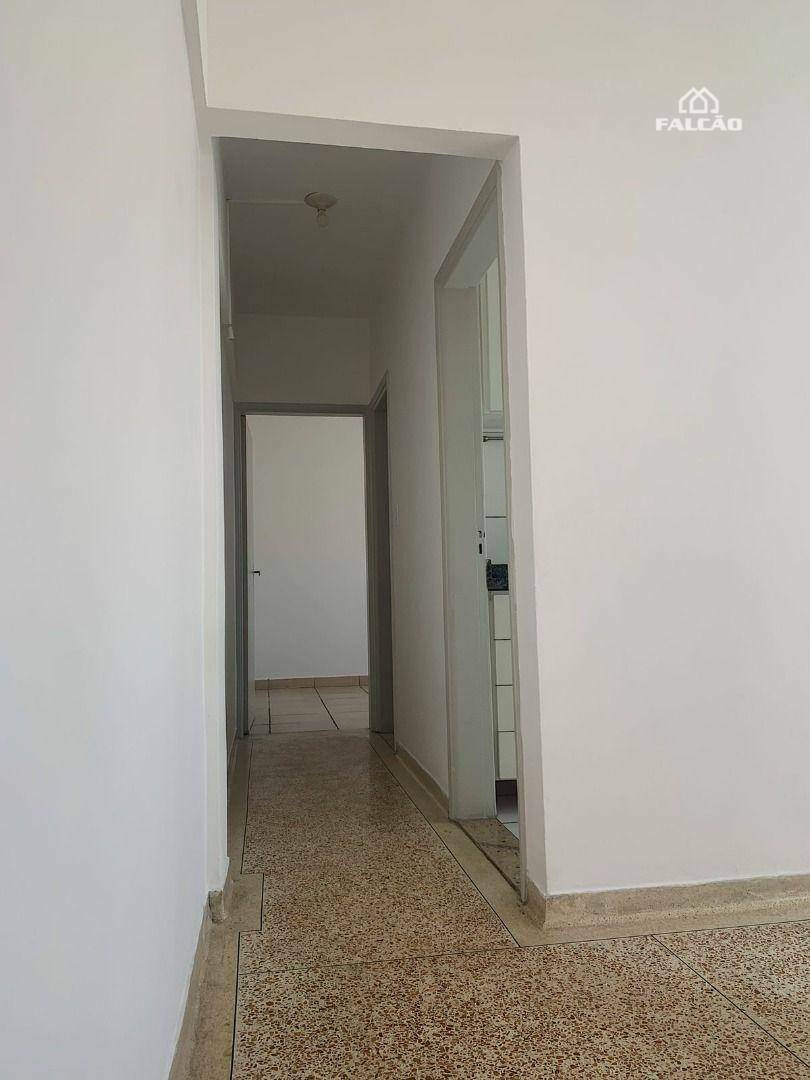 Apartamento à venda com 1 quarto, 40m² - Foto 3