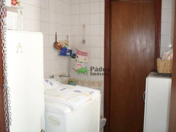 Apartamento à venda com 2 quartos, 67m² - Foto 3