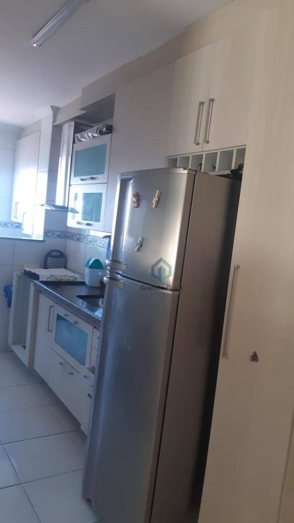 Apartamento à venda com 2 quartos, 71m² - Foto 9