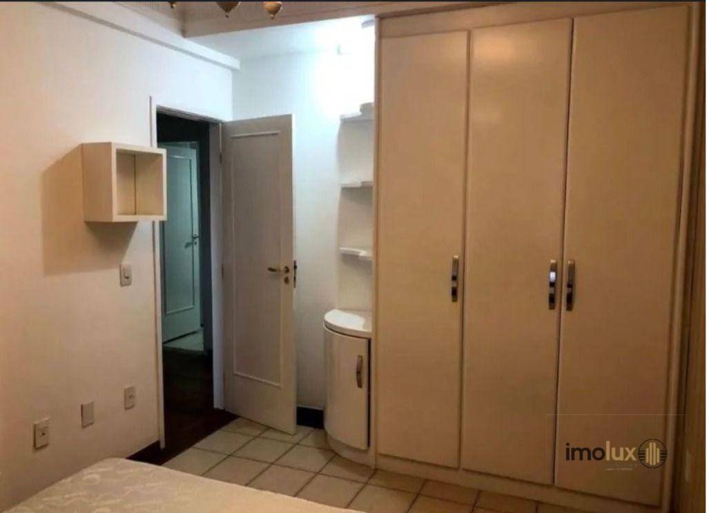 Apartamento para alugar com 3 quartos, 1m² - Foto 14