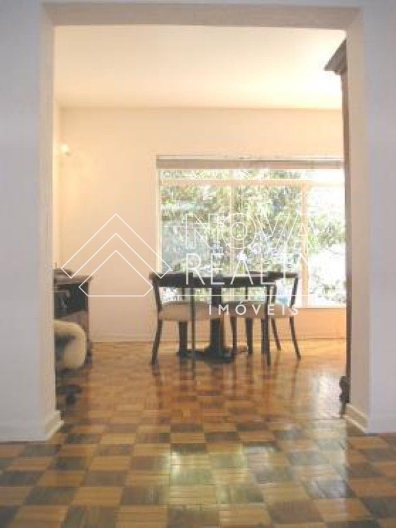 Casa para alugar com 5 quartos, 300m² - Foto 5