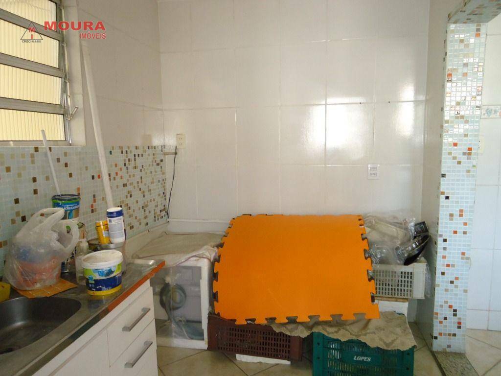 Casa para alugar com 2 quartos, 60m² - Foto 23