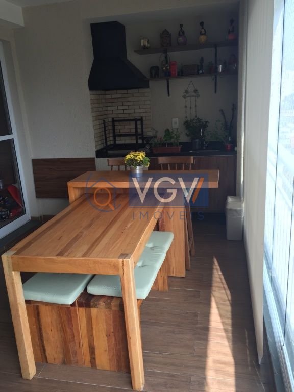 Apartamento à venda com 2 quartos, 82m² - Foto 3