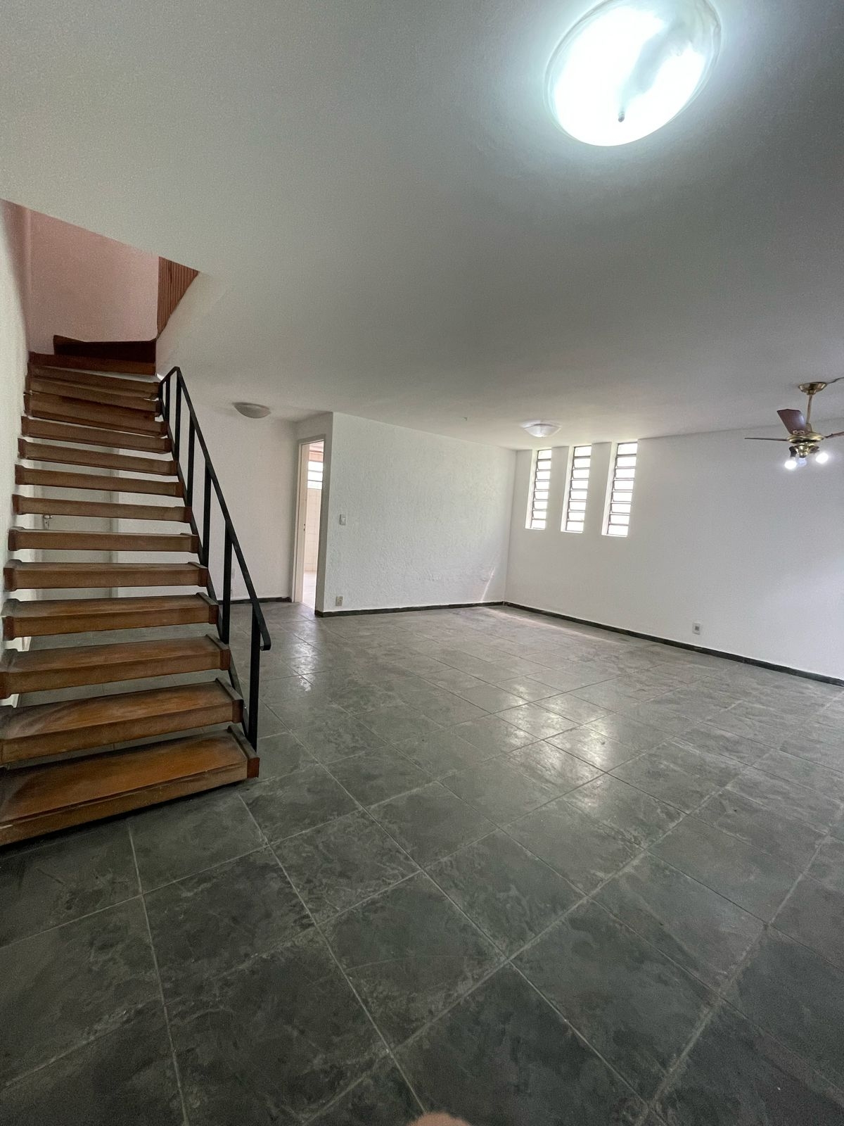 Casa à venda com 3 quartos, 198m² - Foto 7