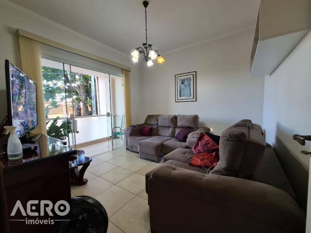 Casa à venda com 3 quartos, 195m² - Foto 18