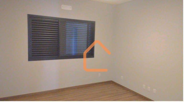 Casa à venda com 3 quartos, 178m² - Foto 4