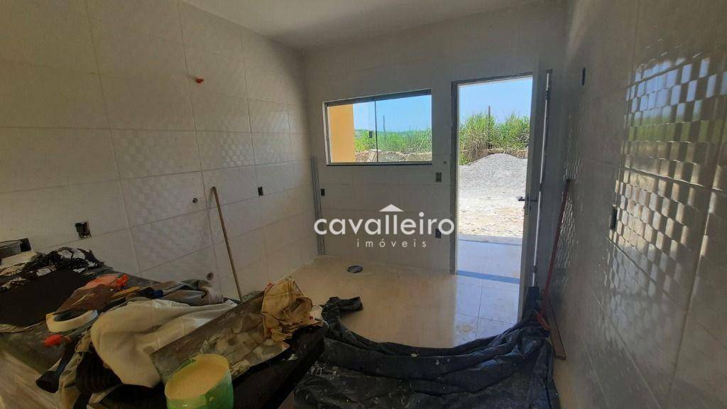 Casa à venda com 2 quartos, 75m² - Foto 2