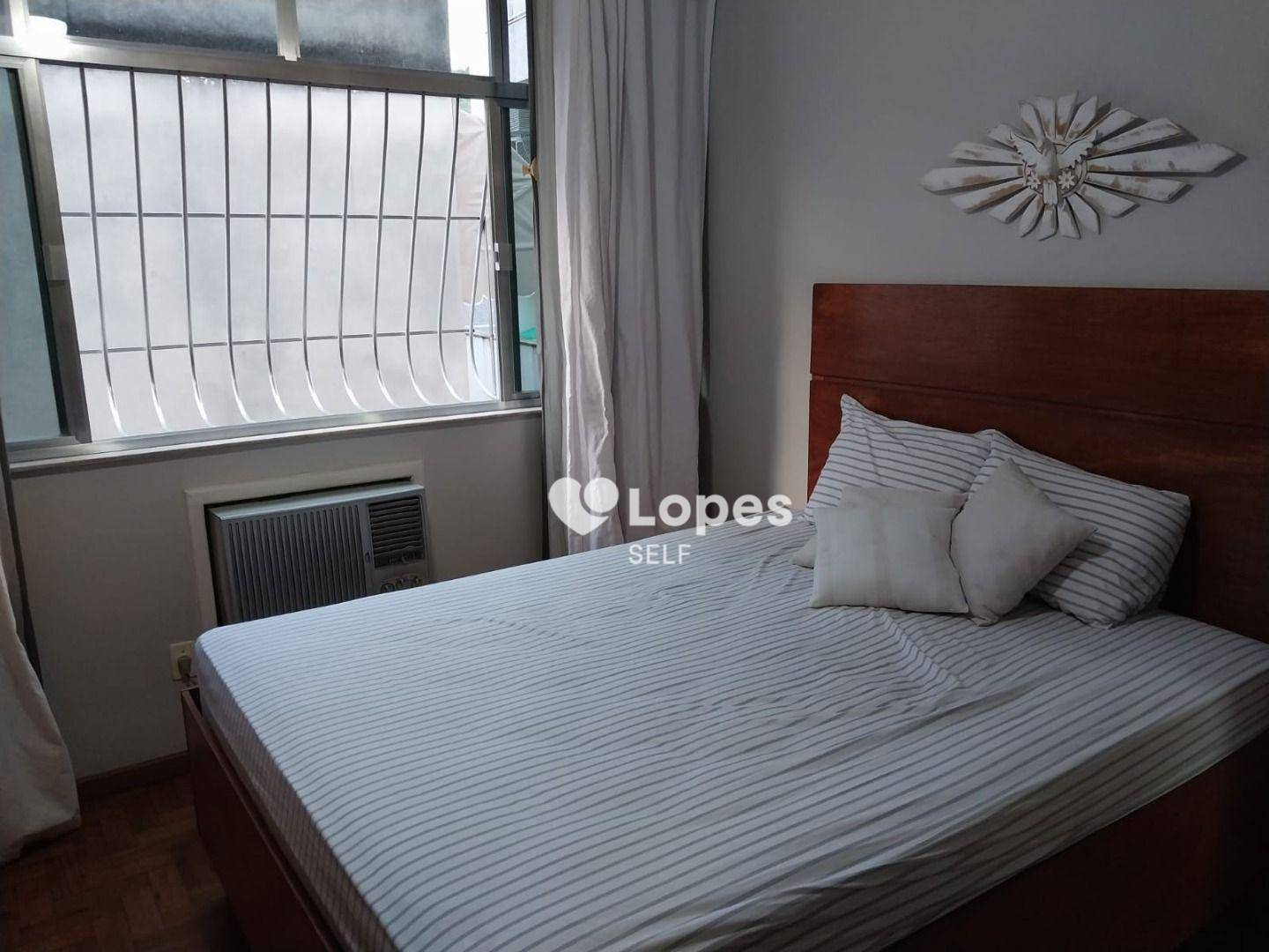 Apartamento à venda com 3 quartos, 134m² - Foto 3