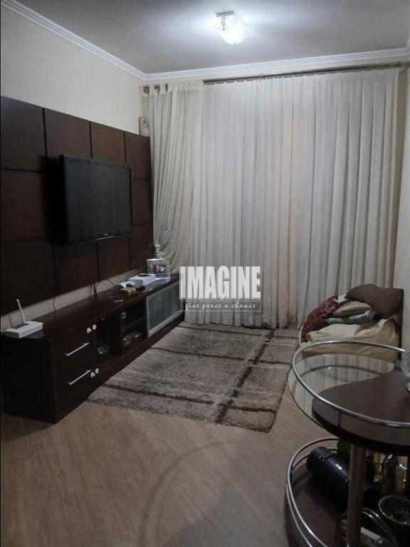 Apartamento à venda com 3 quartos, 65m² - Foto 1