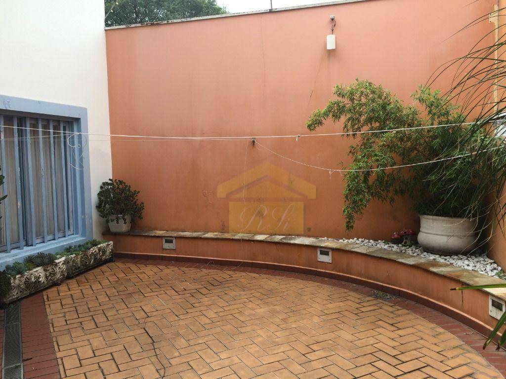 Casa à venda com 3 quartos, 220m² - Foto 6