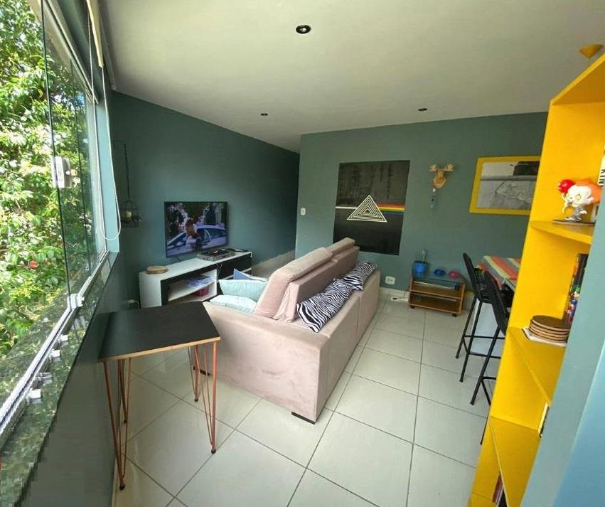 Sobrado à venda com 3 quartos, 177m² - Foto 1