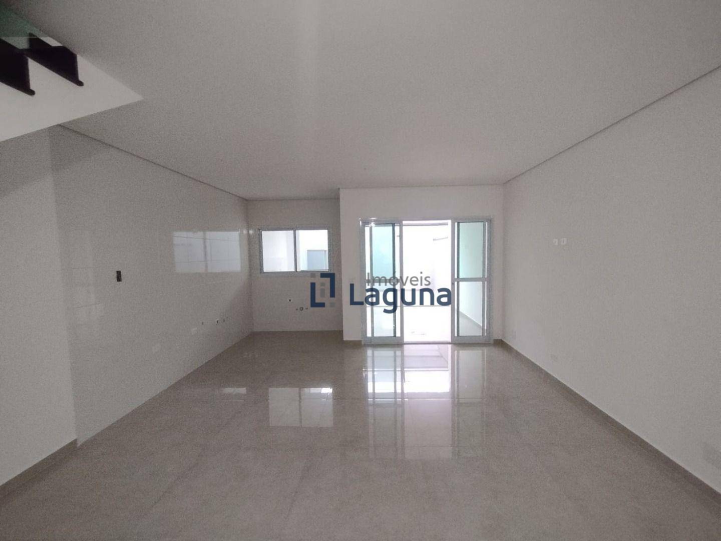 Sobrado à venda com 3 quartos, 180m² - Foto 2