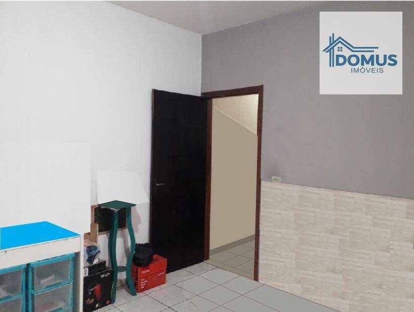 Casa à venda com 4 quartos, 220m² - Foto 19