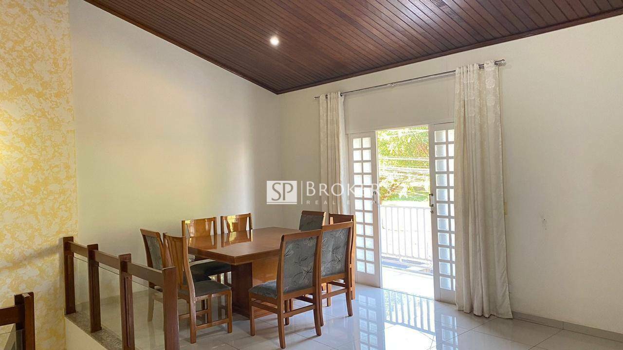 Casa à venda com 3 quartos, 230m² - Foto 10