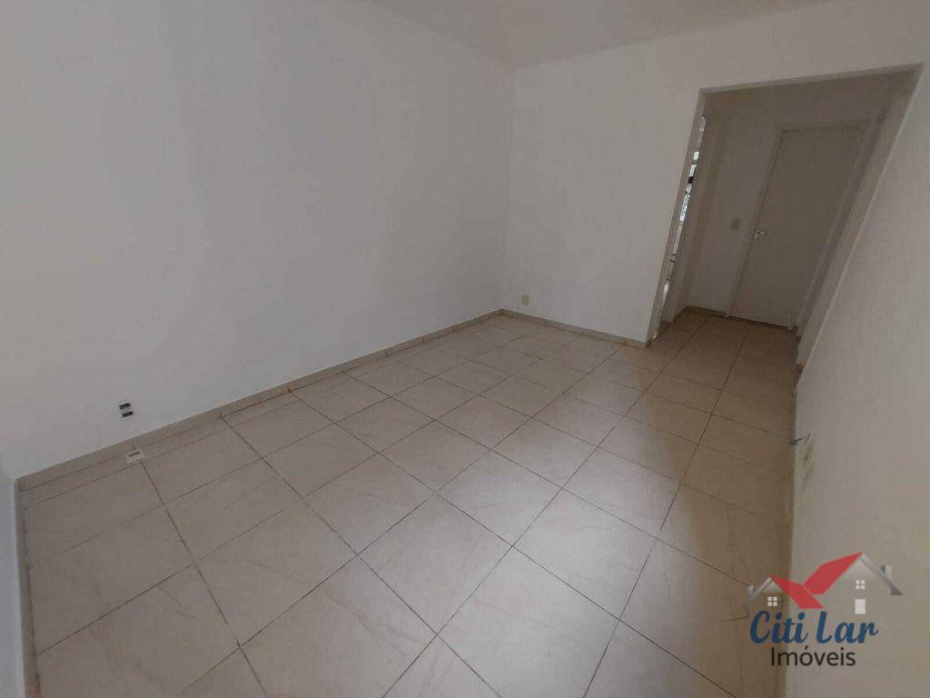 Apartamento à venda com 2 quartos, 45m² - Foto 2