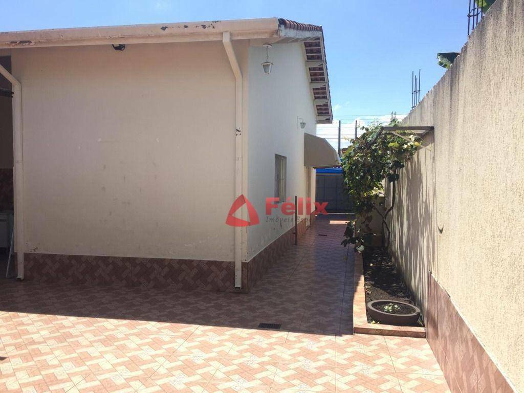 Casa à venda com 2 quartos, 140m² - Foto 5