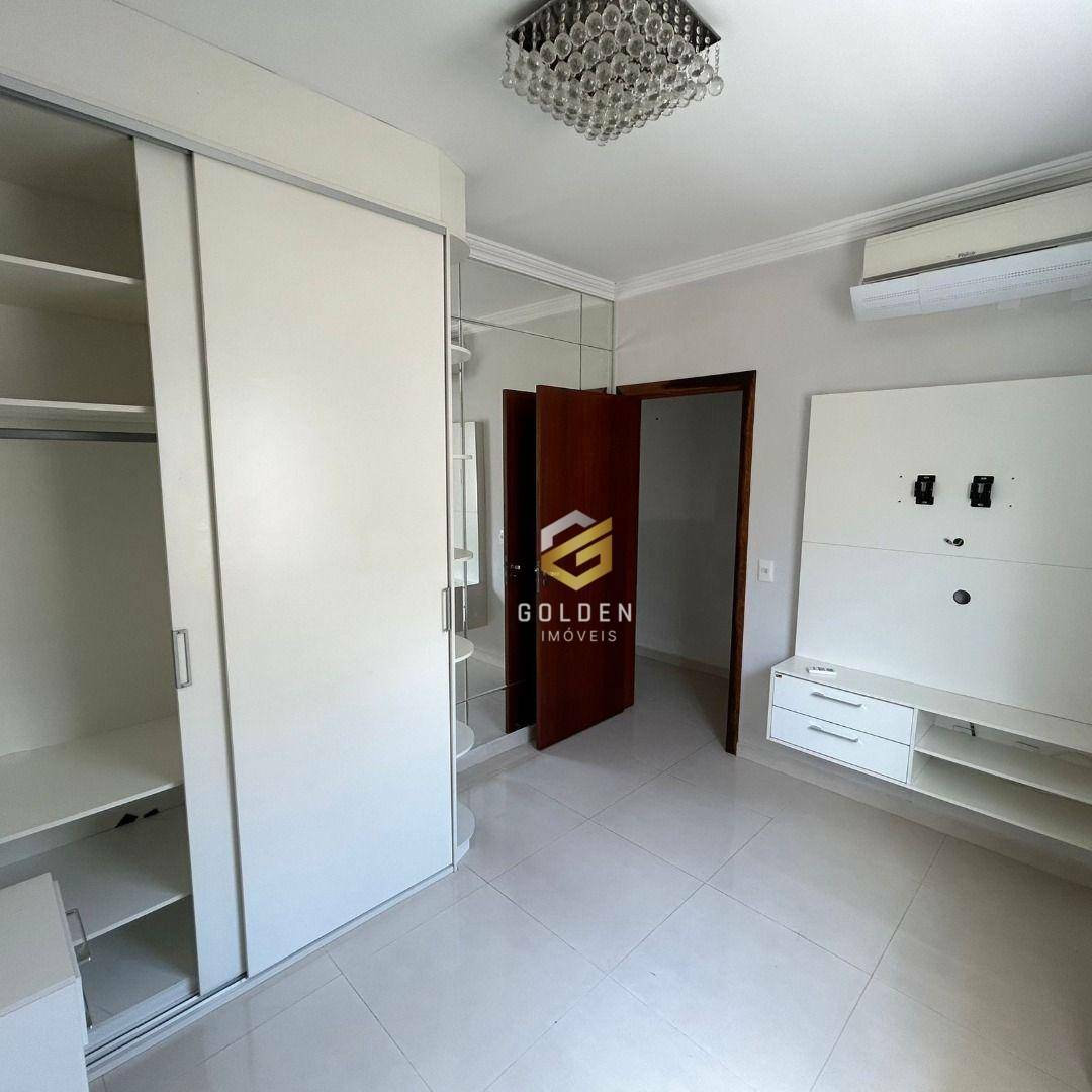 Casa à venda com 2 quartos, 99m² - Foto 10