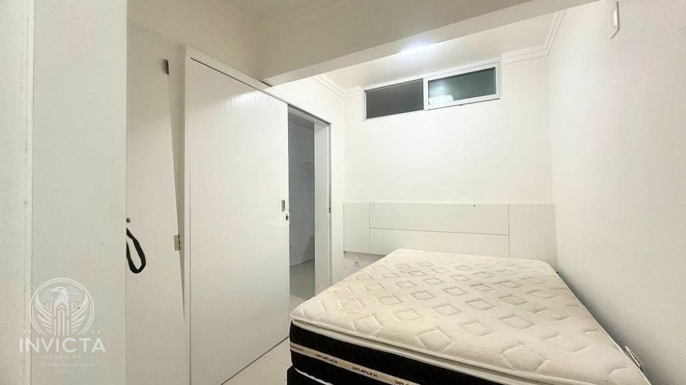 Apartamento à venda com 1 quarto, 45m² - Foto 3