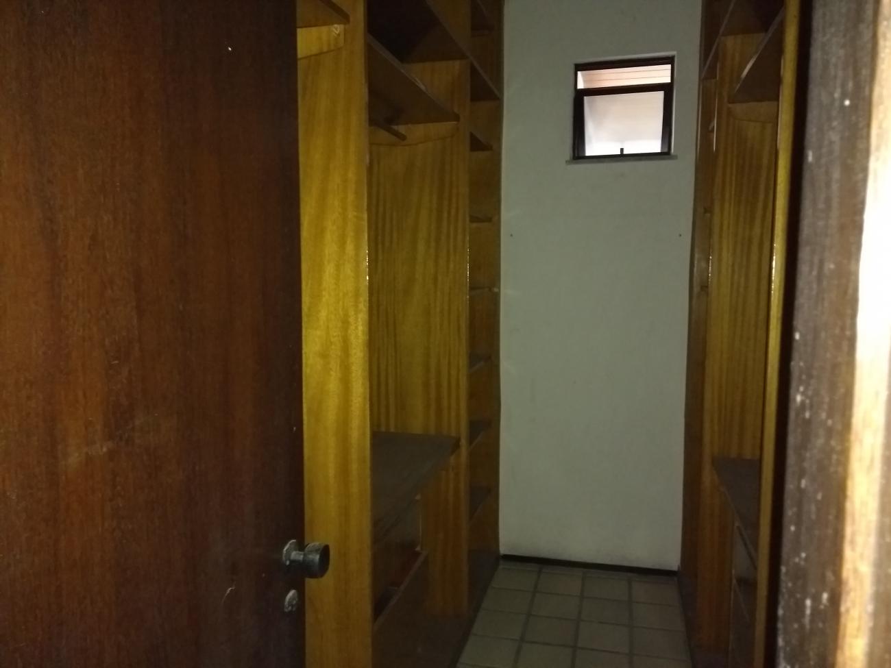 Apartamento à venda com 3 quartos, 286m² - Foto 11