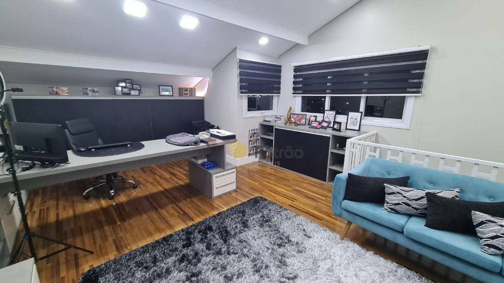 Sobrado à venda com 6 quartos, 585m² - Foto 56