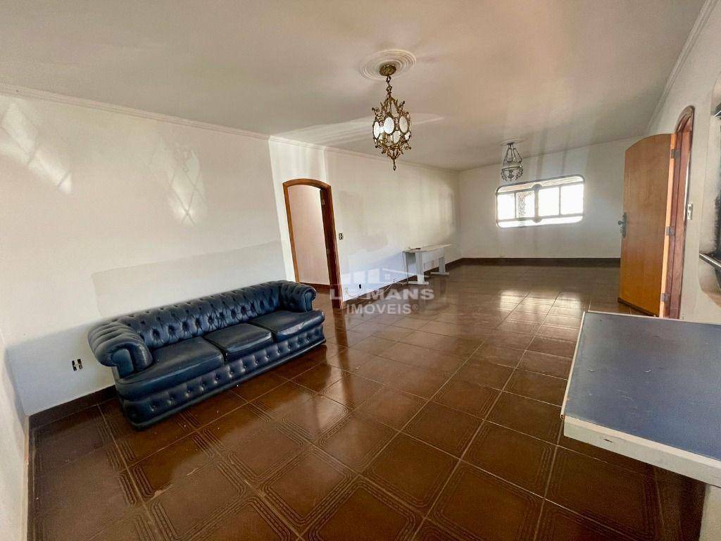 Chácara à venda com 3 quartos, 360m² - Foto 4