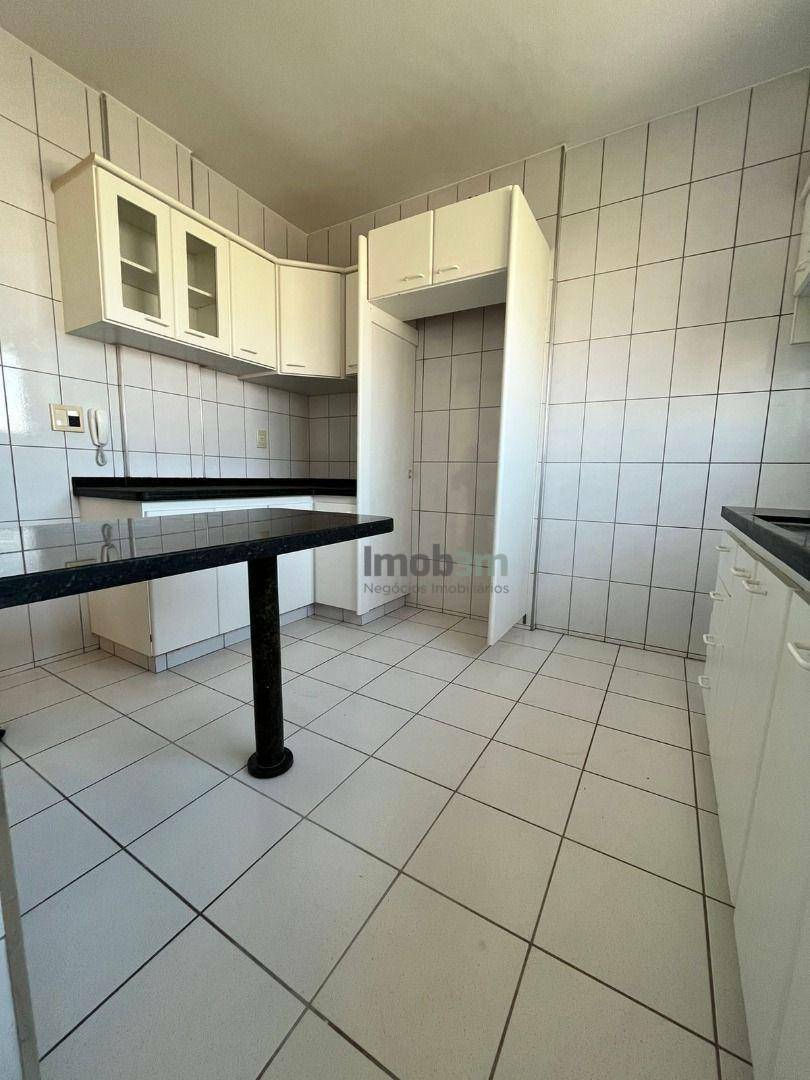 Apartamento à venda com 2 quartos, 65m² - Foto 5