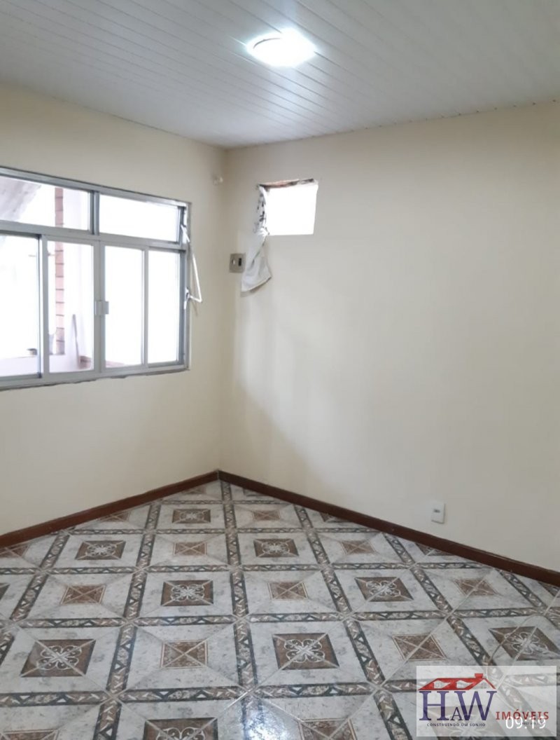 Casa para alugar com 2 quartos, 30m² - Foto 4