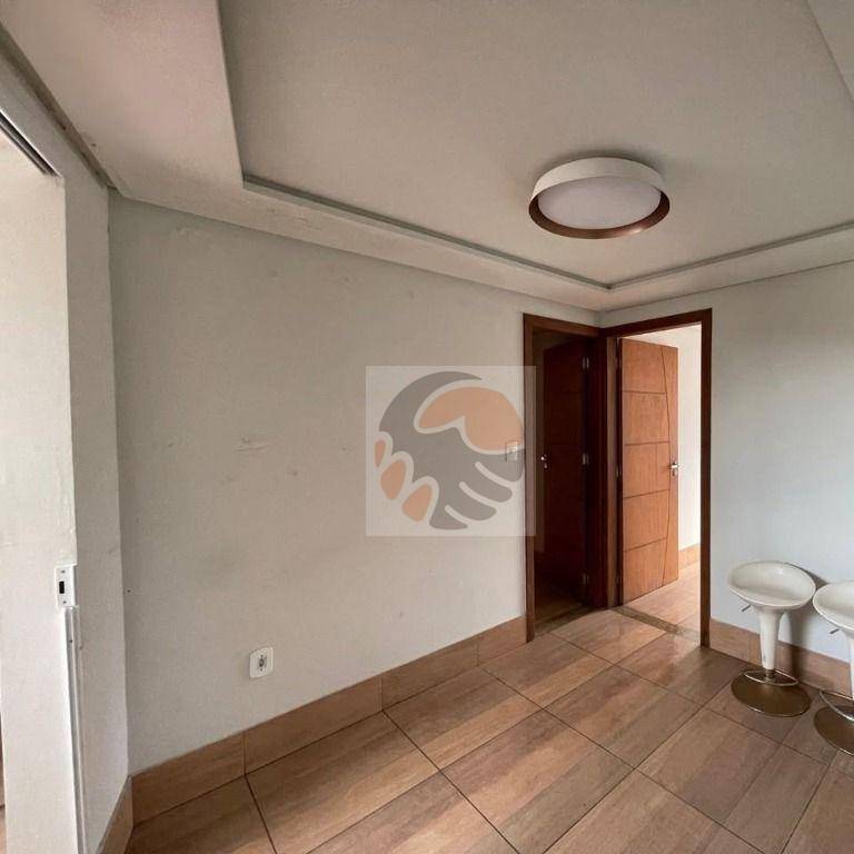 Casa para alugar com 2 quartos, 80m² - Foto 6