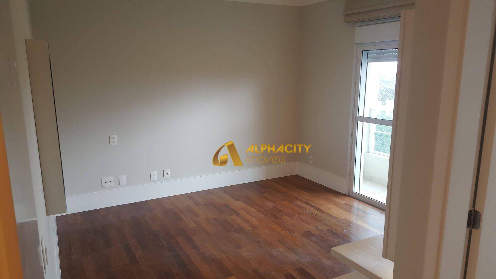 Apartamento para alugar com 3 quartos, 202m² - Foto 2