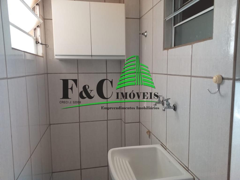 Apartamento à venda com 3 quartos - Foto 1