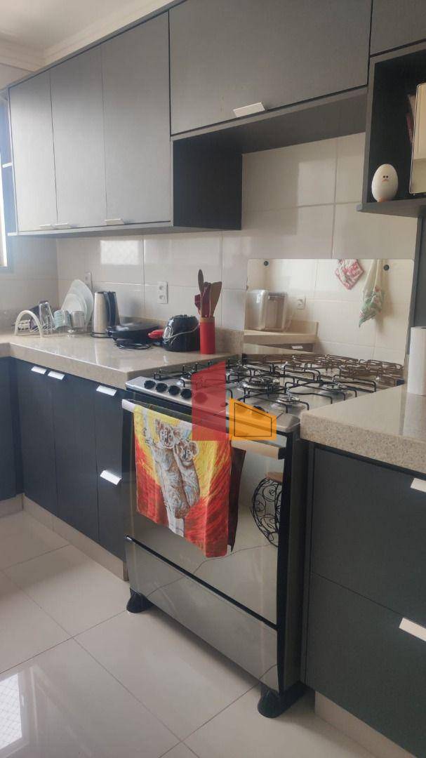 Apartamento à venda com 3 quartos, 135m² - Foto 8