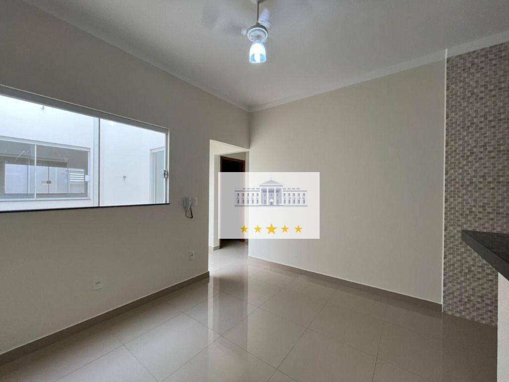 Casa à venda com 3 quartos, 152m² - Foto 13