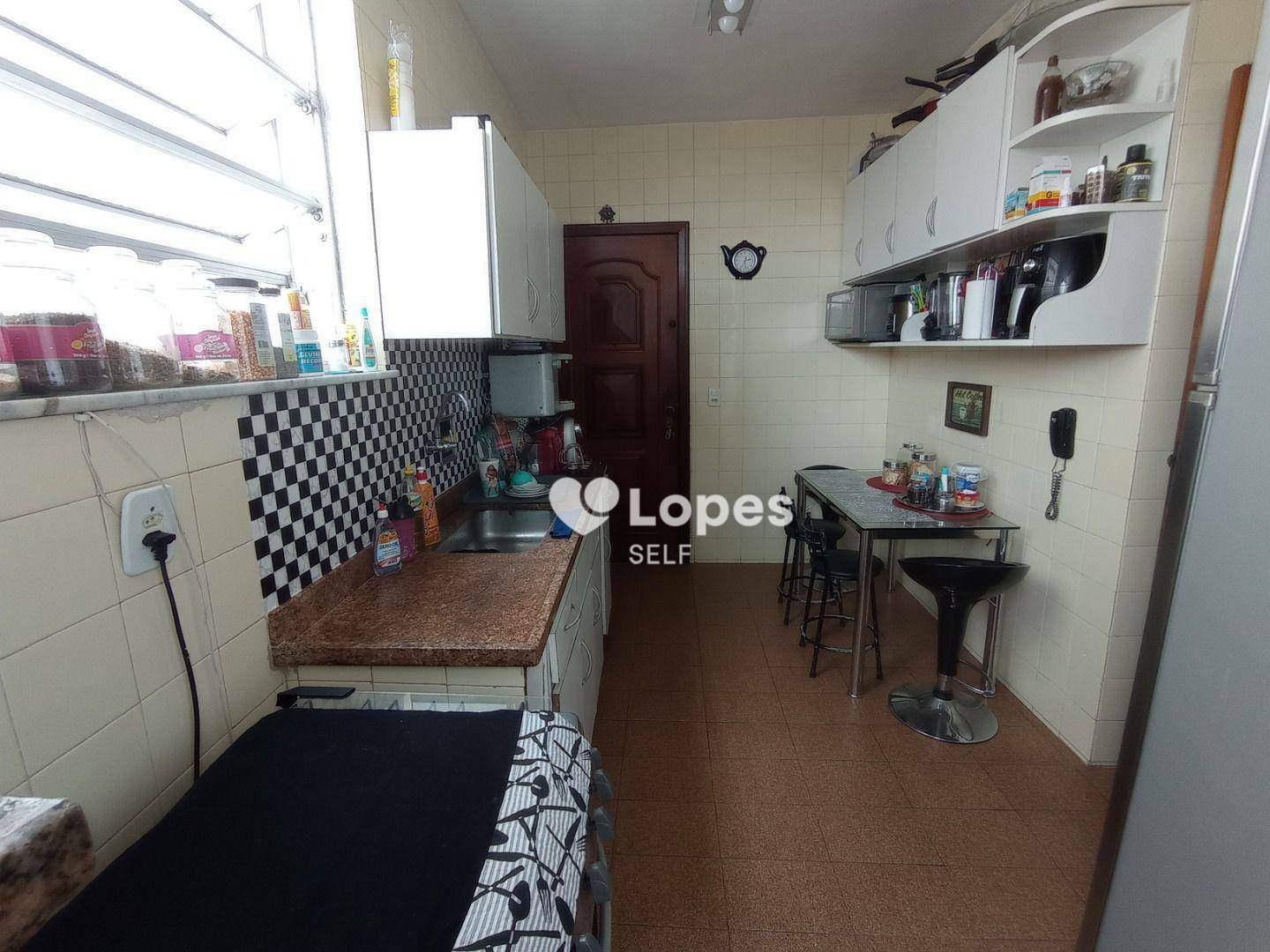 Apartamento à venda com 2 quartos, 68m² - Foto 7