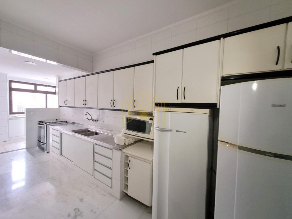 Apartamento à venda com 3 quartos, 180m² - Foto 46