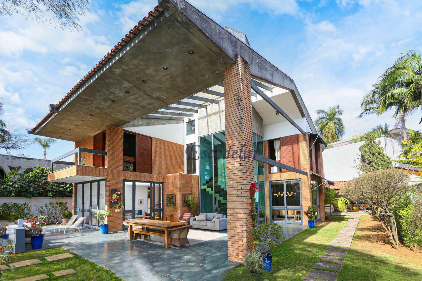 Casa à venda com 4 quartos, 620m² - Foto 7