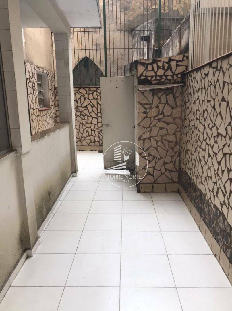 Apartamento à venda com 3 quartos, 169m² - Foto 18