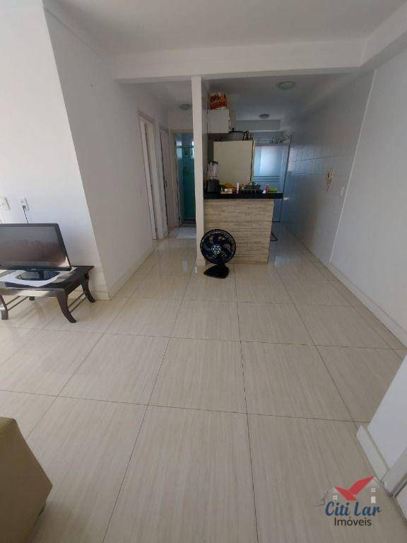 Apartamento à venda com 2 quartos, 43m² - Foto 3