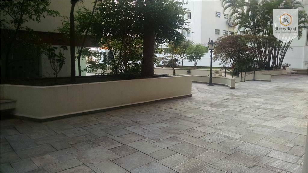 Apartamento à venda com 3 quartos, 192m² - Foto 33