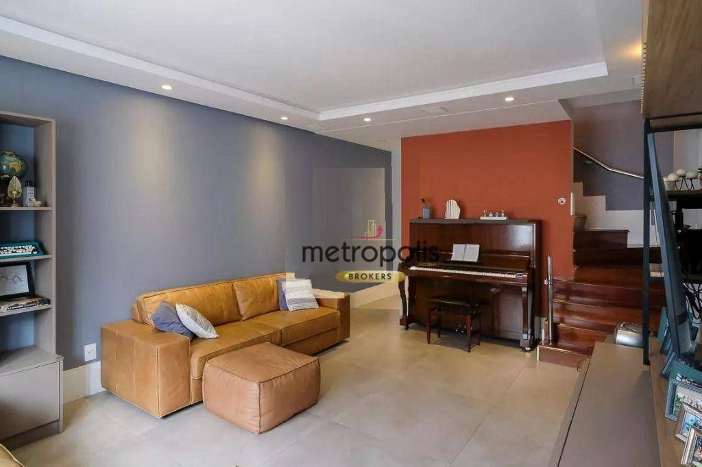 Sobrado à venda com 3 quartos, 350m² - Foto 1